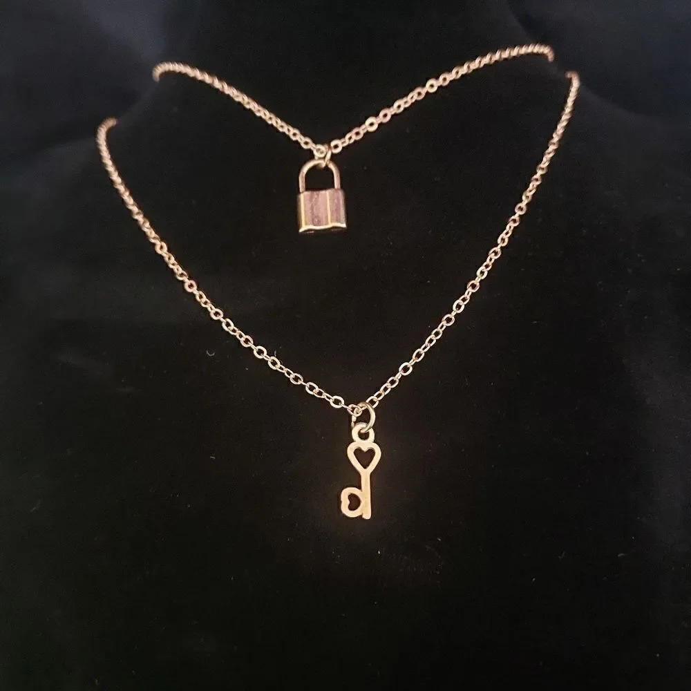 GOLD PLATED HEART KEY & LOCK UNISEX PENDANT NECKLACE WITH INSPIRATIONAL CARD
